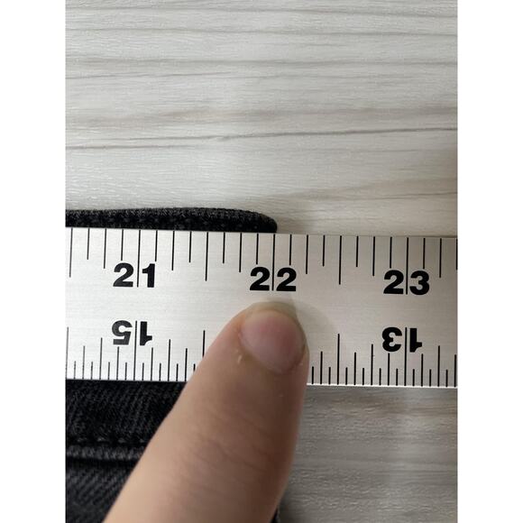 Old Navy Black Straight Leg Jeans - Picture 4 of 13